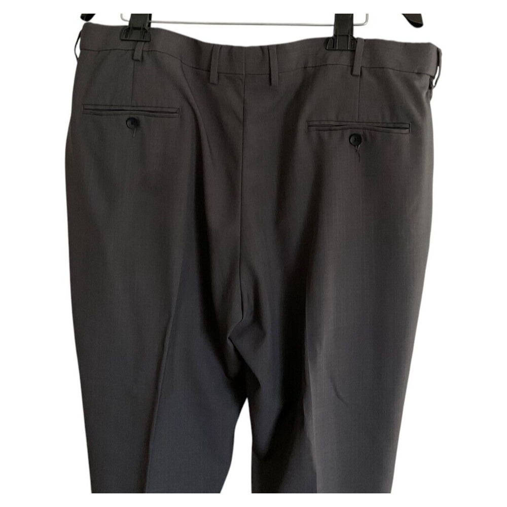 Haggar Classic Fit Premium Stretch Dress Pants 42x32‎ Gray - Picture 13 of 13